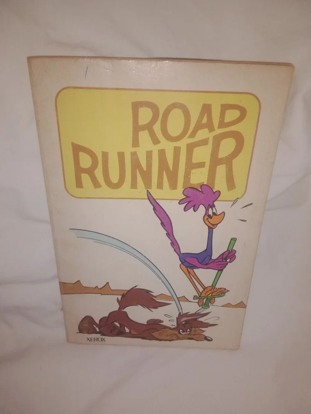 Vintage Road Runner Wile E Coyote Cartoon Book 1971 Child Kid Reading Toy